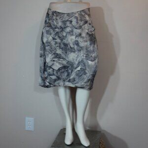 Diesel silk beige gray  floral Black Gold knee length skirt  lined size 30/large